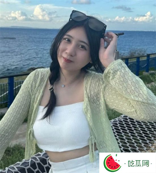 极品高颜值小网美靖昀 私密视频流出 甜美少女翘臀长腿尽显风骚魅力-吃瓜网