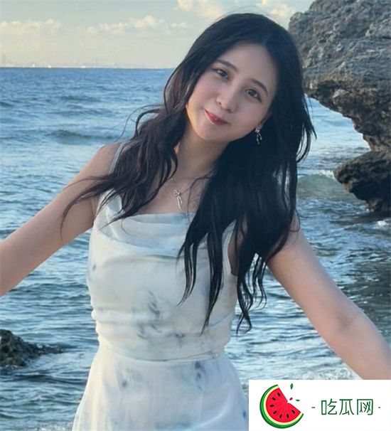 极品高颜值小网美靖昀 私密视频流出 甜美少女翘臀长腿尽显风骚魅力-吃瓜网