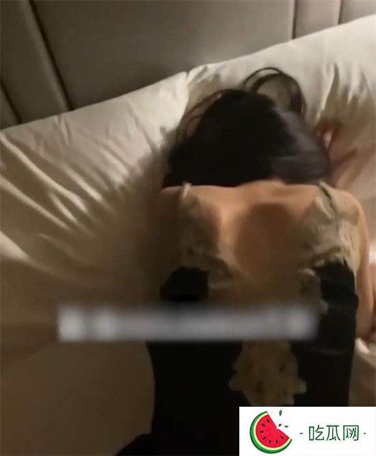 极品女神合集 !土豪们的顶级玩物 后入的教科书典范 这视角真是太美了-吃瓜网