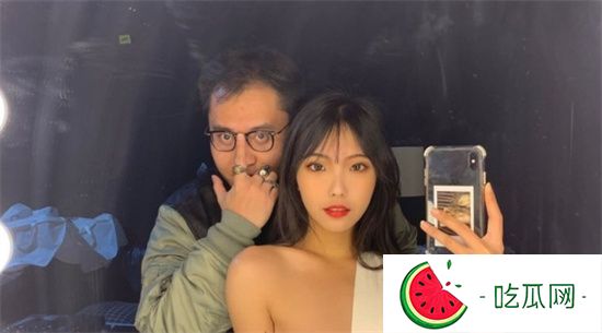嫩模黄雅琪携手闺蜜大尺度私拍流出!身着性感内衣摆出撩人姿势-吃瓜网
