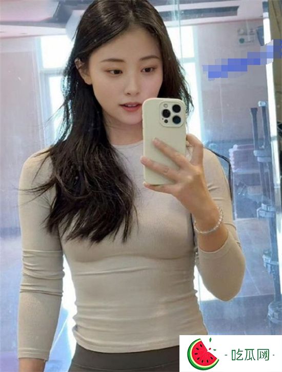 怀化女老师表面端庄背地反差 被甩后露脸约会视频被当福利流出-吃瓜网