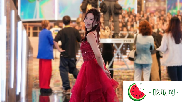 TVB小花性感内衣秀身材，家族财力雄厚为“大闸蟹大王”后人