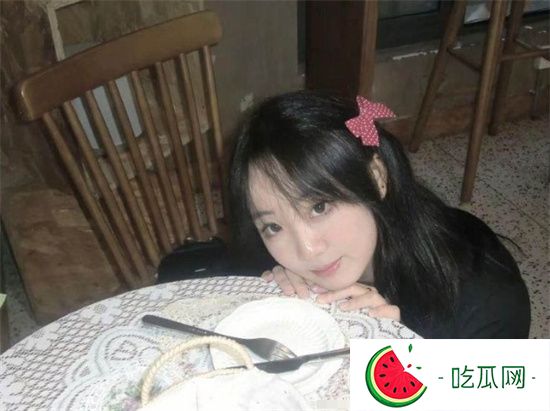 湖南岳麓某学校***劈腿下海!100一晚让无数人前仆后继 穿着校服啪啪-吃瓜网