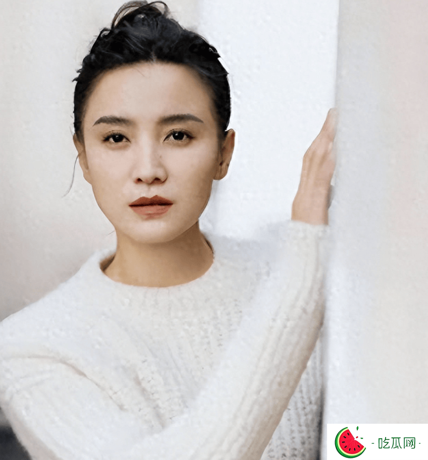 宋佳：我因事业放弃陈龙，因婚姻放弃张黎，现在和黄少峰长厢厮守
