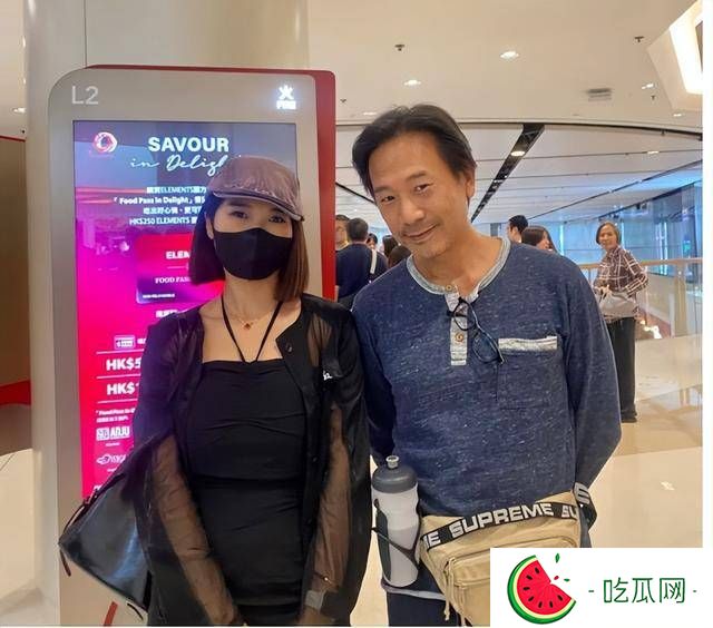 TVB前戏骨陈国邦被偶遇，被指撞脸吴千语老公，如今成为大学导师