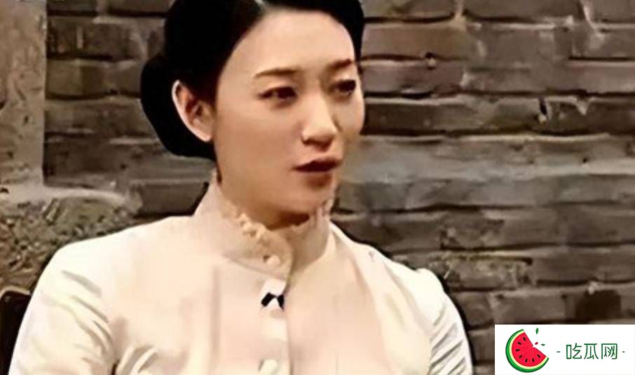 “冻龄女神”李小冉：情人害男友惨遭砍伤，陷害网暴致命打击