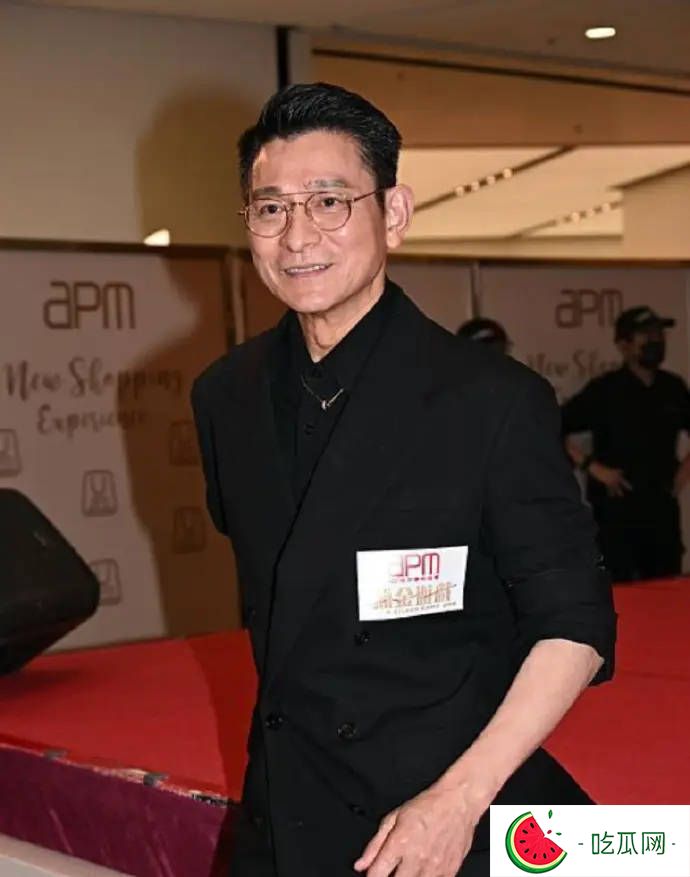 刘德华回应王晶爆料：并不介意，大家都知道