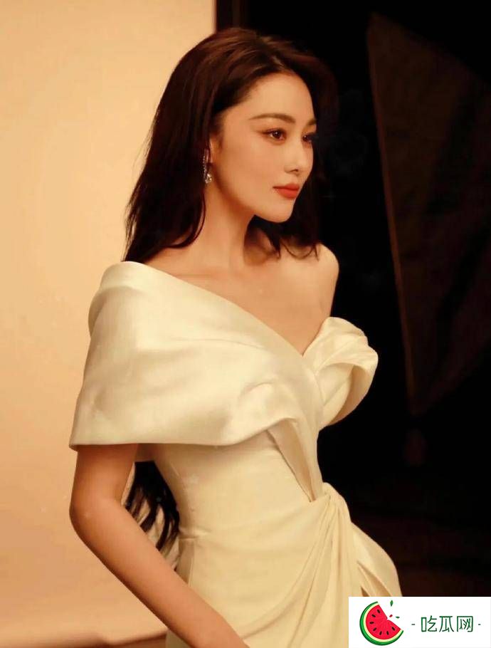 Angelababy与文咏珊：从情同姐妹到各奔东西，她们的故事比偶像剧还精彩