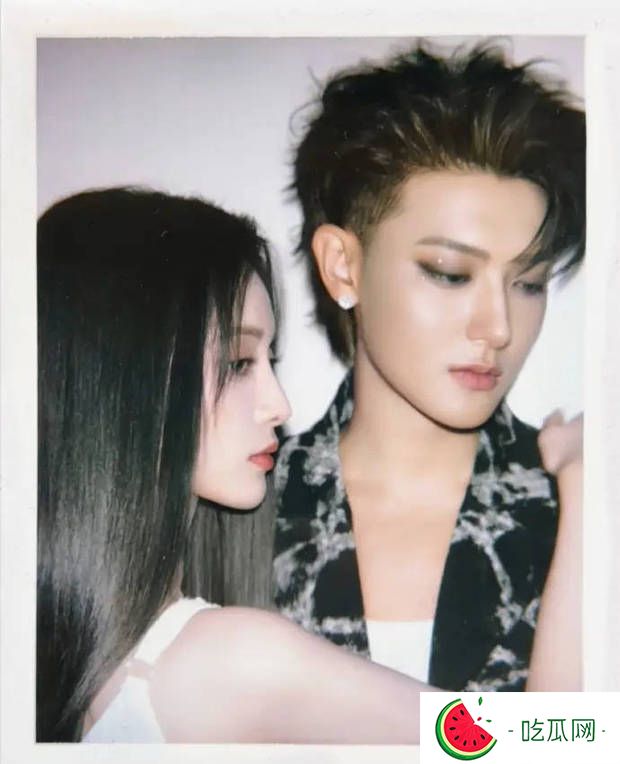 搜狐娱乐讯 5月12日，一组明星双人撕拉片合集释出，分别是徐艺洋黄子韬、刘诗诗张云龙、包上恩宋威龙、虞书欣陈靖可、吴宣仪翟潇闻、卢昱晓王子奇、胡意旋刘学义、孙乐言奥斯卡、张康乐马柏全。