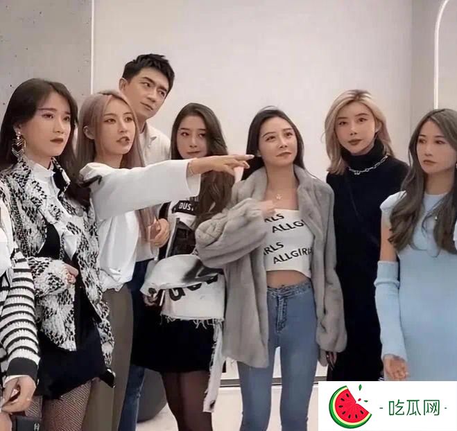林更新太拼！开理发店天价收费，亲自给网红做头发，员工全是网红