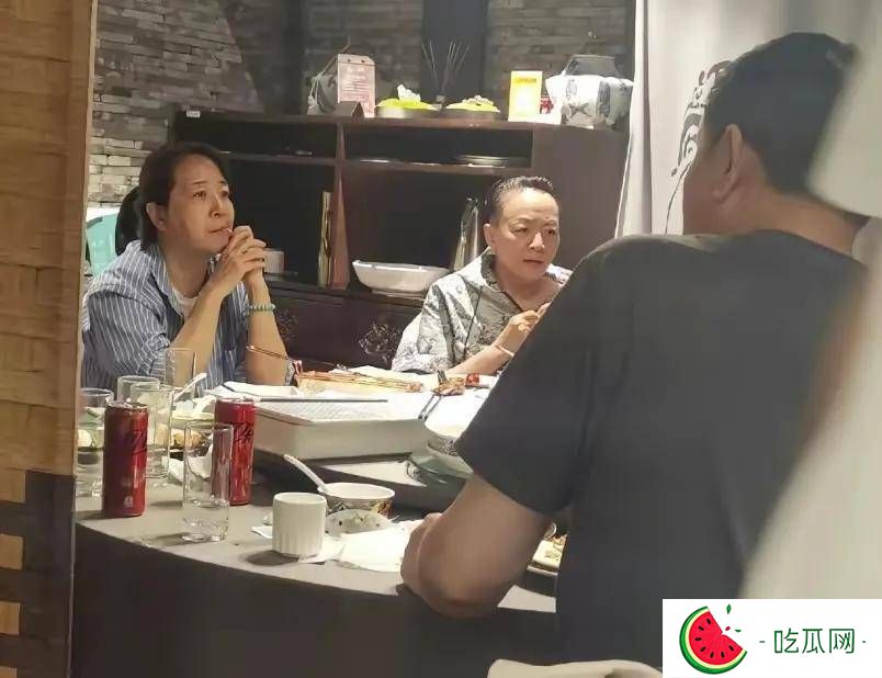 退休后住酒店学英语，不开火不做饭，宋丹丹已经走上另一条大道