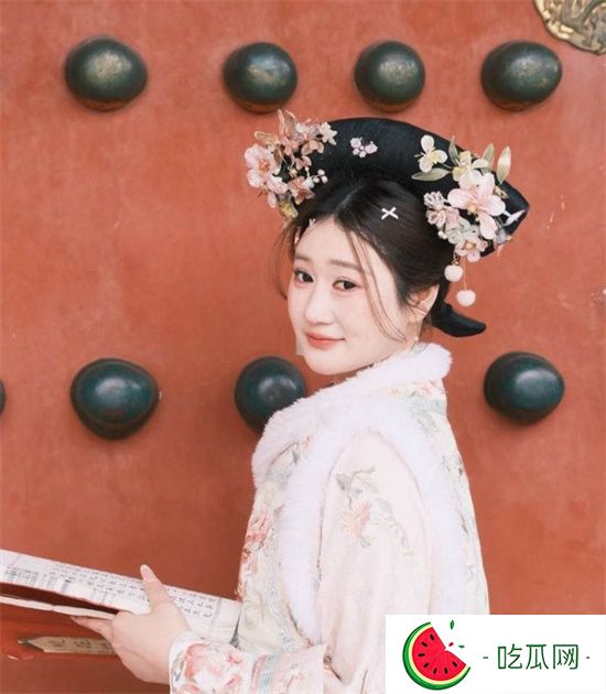 富二代fKabuto约会上海23岁模特 微胖身材完美露脸 深喉口技娴熟 反差十足!-吃瓜网