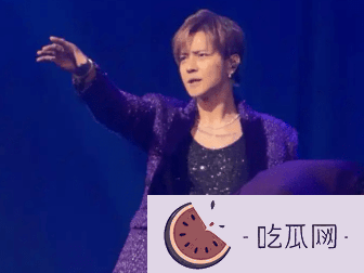罗志祥复出开演唱会！穿50多万的牛仔裤唱歌，脚上球鞋价值20万