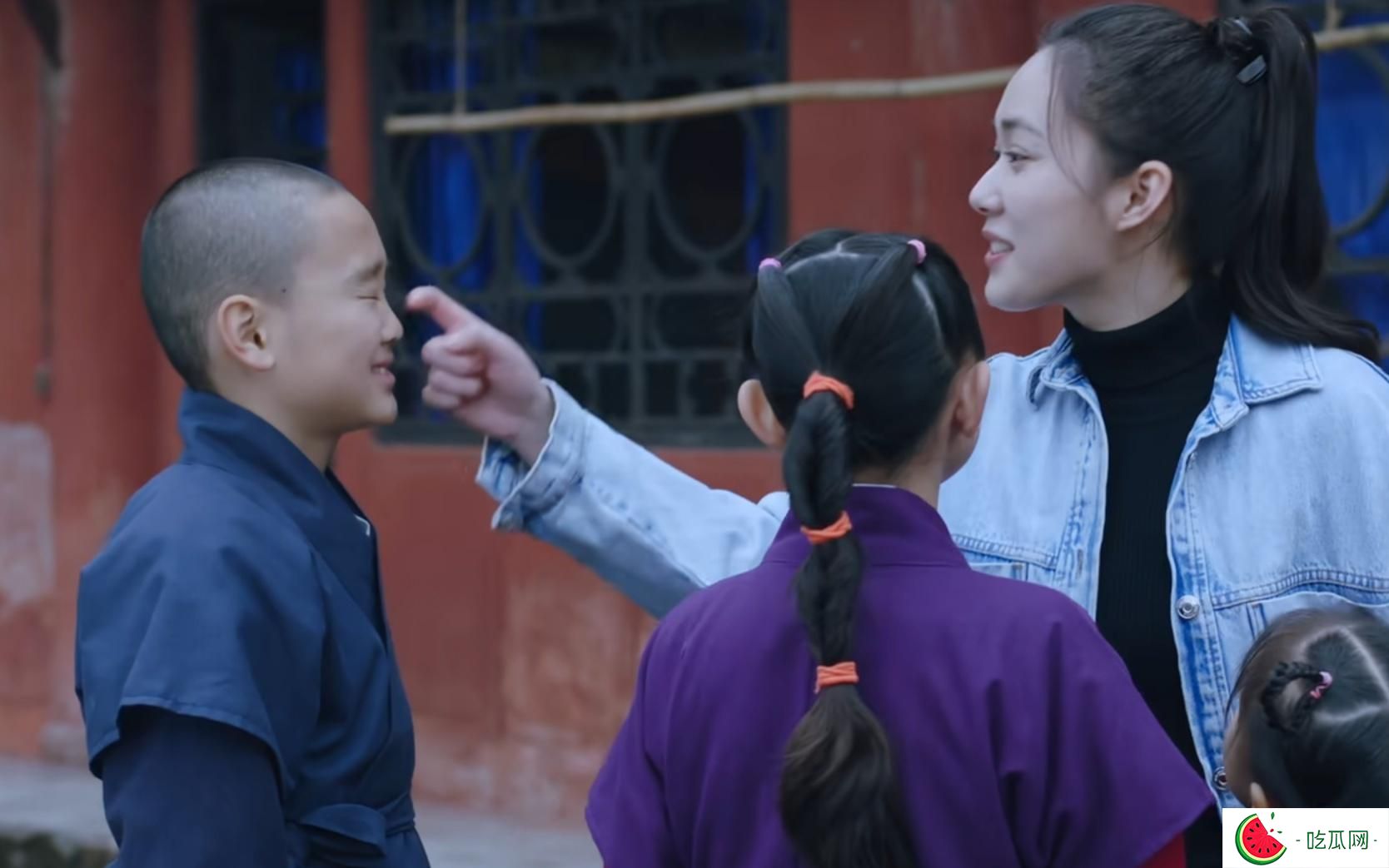 烂，武术冠军翻拍《乌龙院》，制作粗糙观众不买账，票房仅24万
