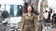 独家追踪丨庄思敏否认室内吸烟，外景拍摄心情大靓