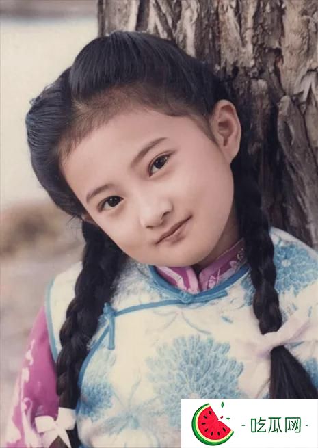 拒绝演紫薇，放弃当外交官，44岁未婚未育的金铭后悔了吗？