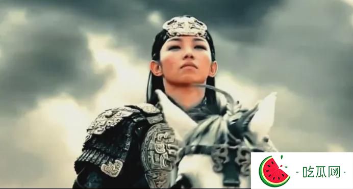 演员那尔那茜大塌房！被央视接连“除名”的她，早就该骂了！
