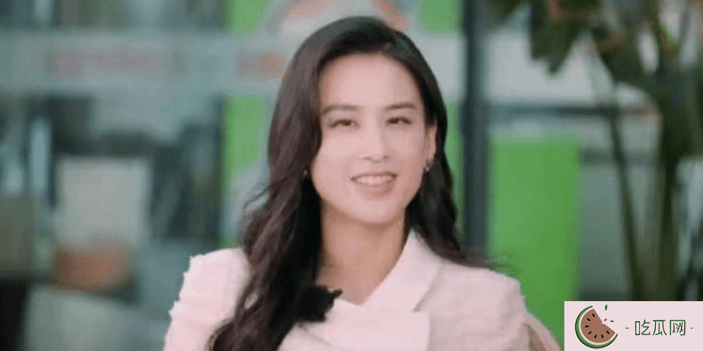 黄圣依自曝生娃经历，没打麻药顺产两次，与杨子隐婚连亲妈都瞒