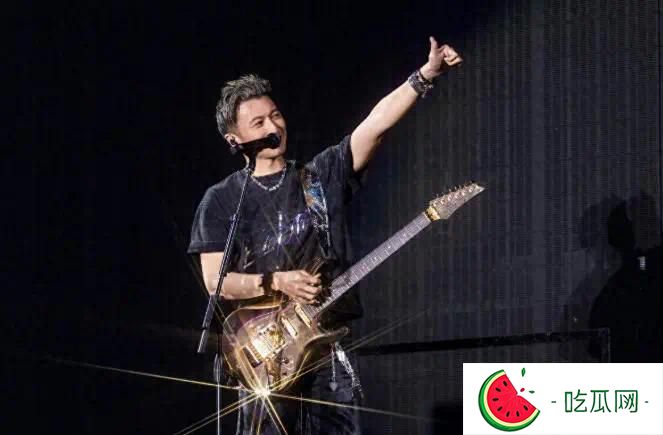 王菲成了笑柄？即使谢霆锋向王菲表白百次，张柏芝依然是“赢家”
