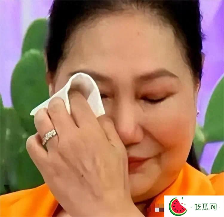 让黄春梅破防的从来不是钱，而是小S和具俊晔联手，给她上了一课