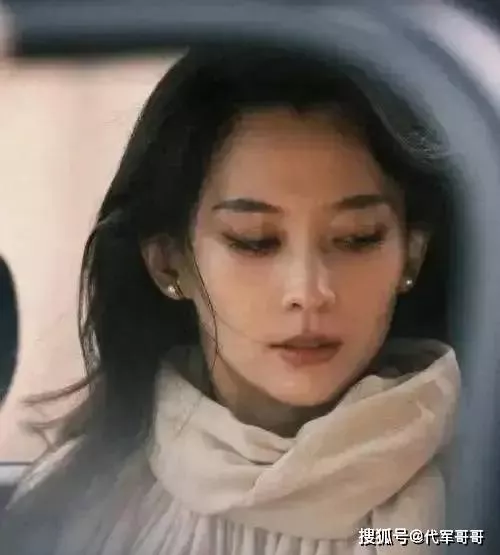她17岁出名,18岁生子,最终被离婚,现如今如何了?
