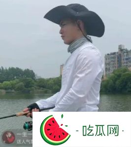 吴迪大号快手开播户外，官方送礼占据榜一
