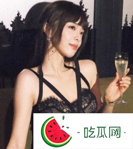 余霜深夜晒照引热议，网友直呼又是羡慕管哥的一天