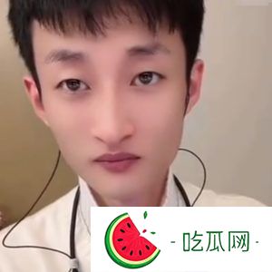 祁天道大舞台设在万达广场，散打哥发文吃醋米菲