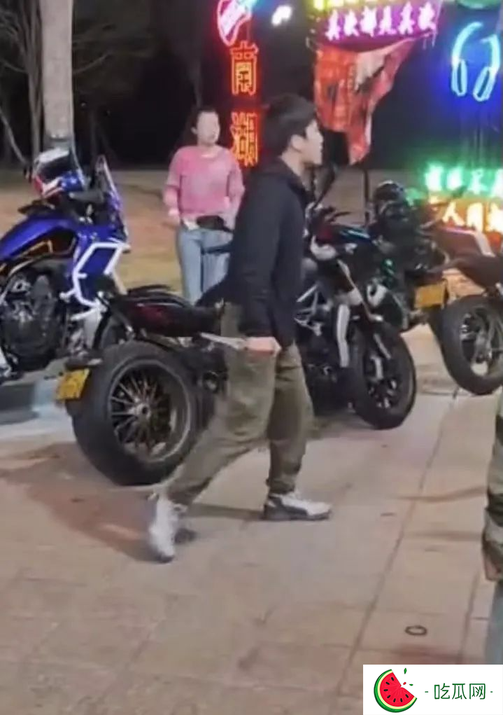 小米su7冲撞摩托车店伤人事件（后续）