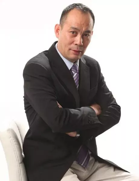 为何他结婚34年0绯闻,看他妻子是谁就知道了