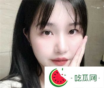 反差欲女前女友 性感黑丝情趣内衣加持