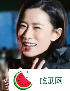 佘诗曼的情感世界：演艺光环下的爱与谜