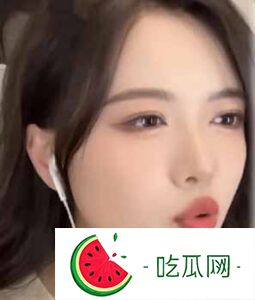 骆歆：LPL解说界的佼佼者，分享真实婚姻观