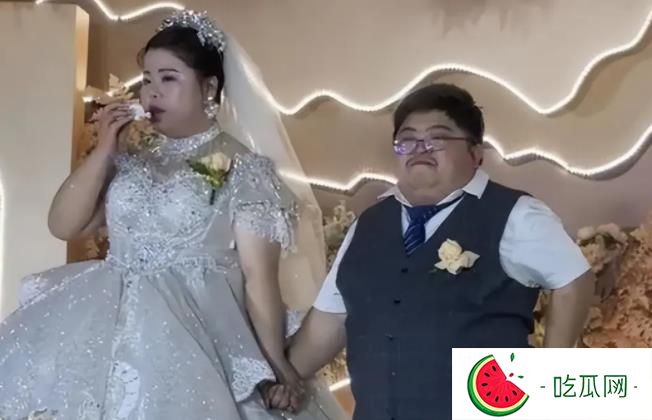 网红阿呆与鱼腥草：打破身高与年龄的界限
