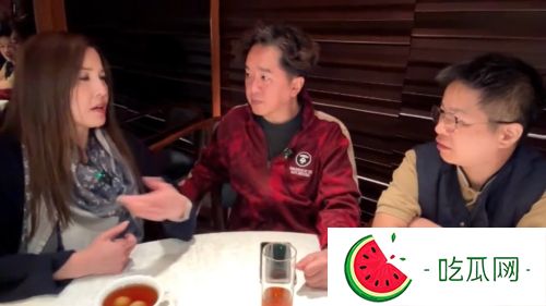 日前，李婉华在YouTube频道上发佈了一段影片，当中邓兆尊大爆自己现时与3位红颜知己已无性生活，也坦言平时不会进食补品补身。