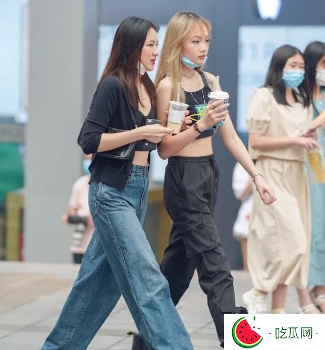 重庆妹子身材好，全靠跑步上班
