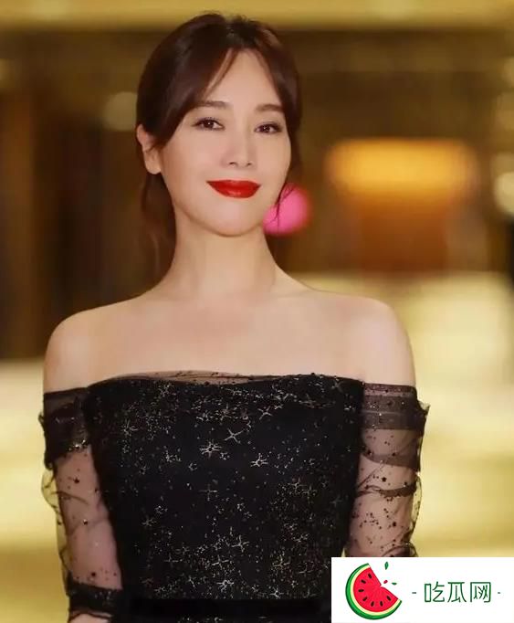 左小青的情感波折：氧气美女51吃瓜网入口中心