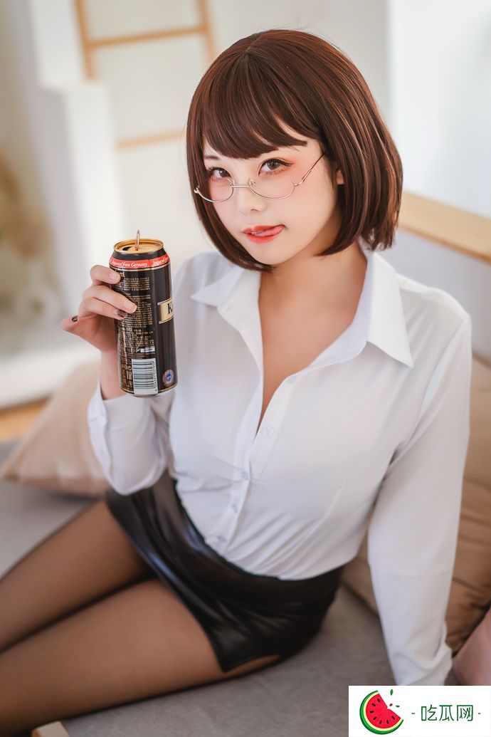 蜜汁猫裘资料介绍 她为什么改名叫猫个裘裘子？