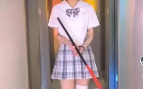 抖音焕儿1小时19分在线吃瓜，竟是因为前男友手机被黑