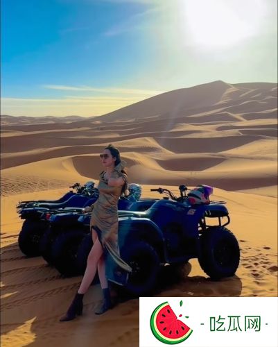 冯盈盈完美复刻电影《沙丘瀚战Dune》的战士造型。