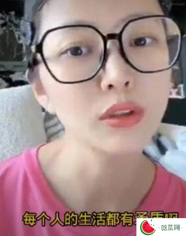 结婚4年，杜淳妻子和婆婆仍有矛盾，感叹：赚来的20%钱上交婆婆