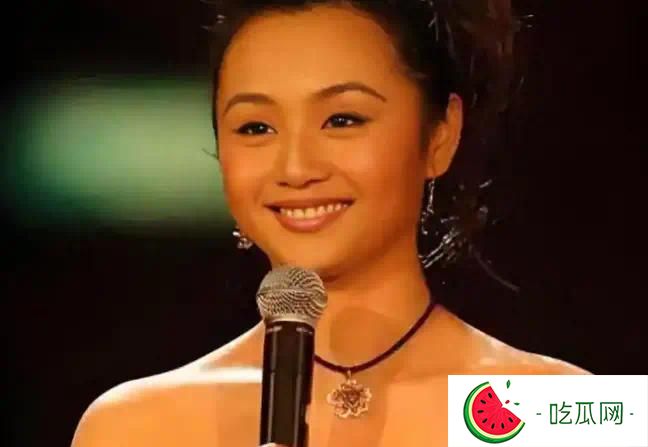 曾和李湘、谢娜争夺“一姐”位，51岁曹颖却用低情商出圈
