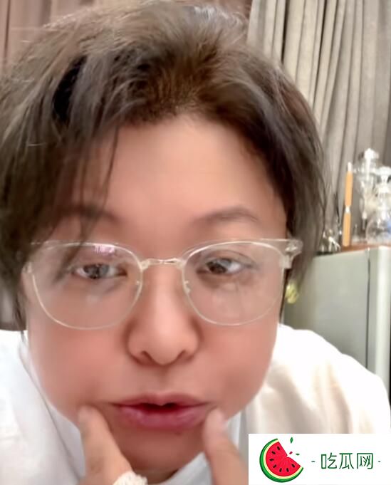 韩红分享补牙缝经历 透露将启动全球巡回演唱会