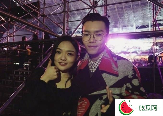 徐佳莹晒合照悼念方大同：我会继续听你的音乐