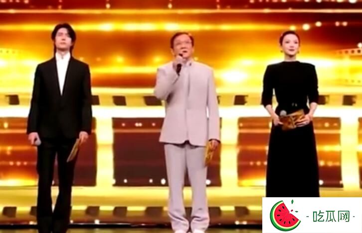 成龙章子怡王一博同台 致敬中国电影120周年