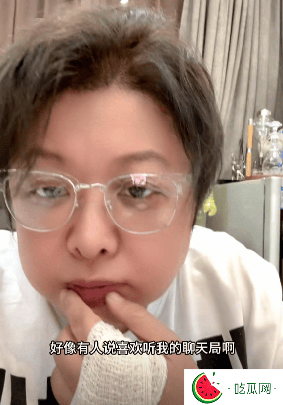 53岁韩红近照瘦到认不出！网友惊呼：不敢相信