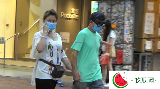 梅启明宣布再婚，举OK手势发誓称没有贪过妹妹梅艳芳钱