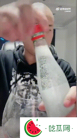喝酒第一人网红三千哥直播死了，留下女儿和老父亲