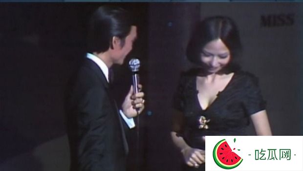 狄娜刘家杰打情骂俏珍贵片段曝光！50年前低胸上阵展欲擒故纵功力
