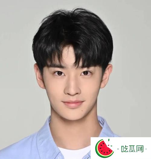 余嘉诚为什么是艺考之神，他个人资料简介！